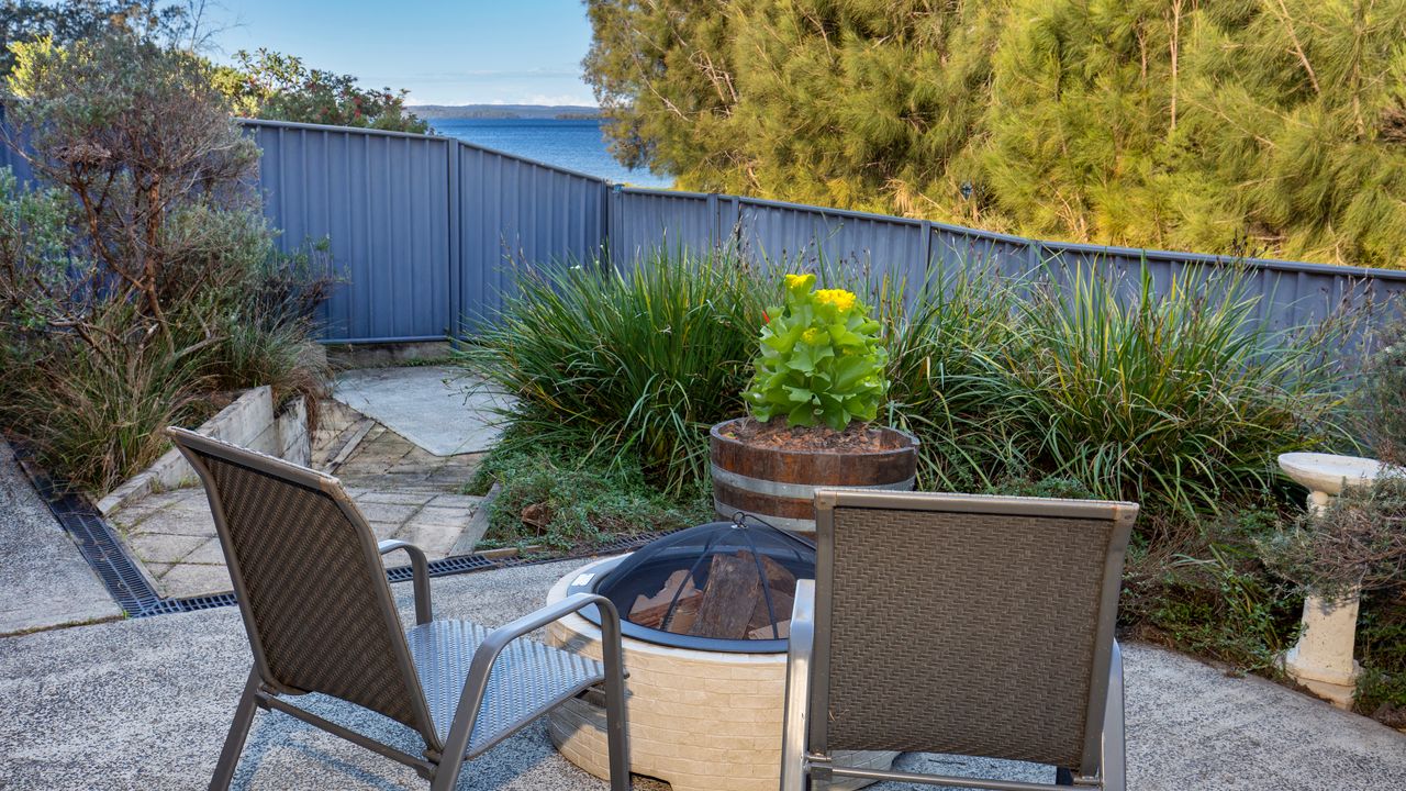 Reflections – Pet Friendly Waterfront