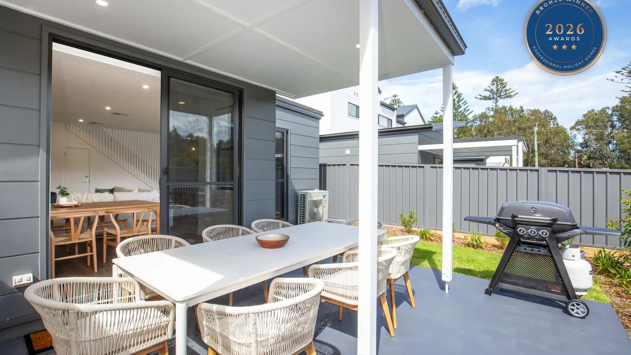 Kirkland – Pet Friendly – 5 Mins Walk to Beach