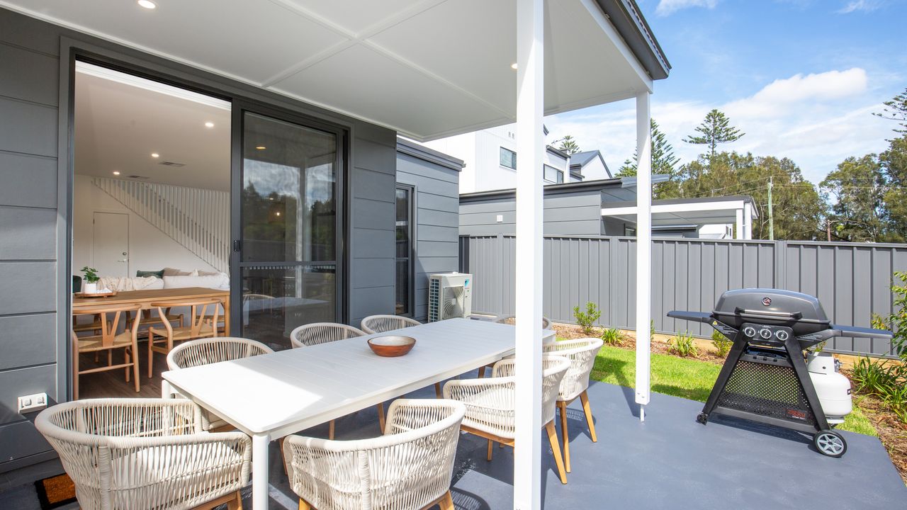 Kirkland – Pet Friendly – 5 Mins Walk to Beach