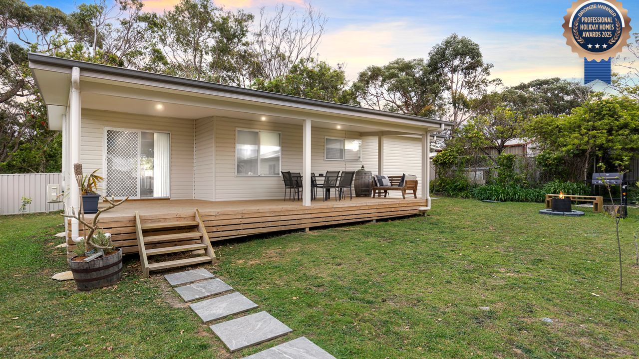 This is Livin’ – Fire Pit – 3 Mins Walk to Beach