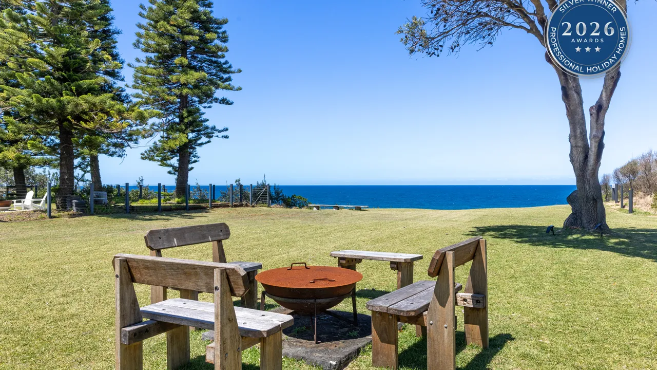 Amazing beach at your doorstep, Easy access to an amazing surf beach for surfing