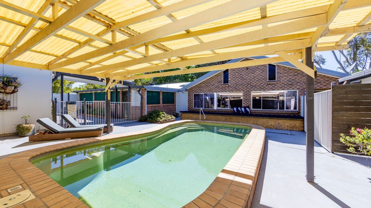 Gone Coastal – Pet Friendly with Swimming Pool