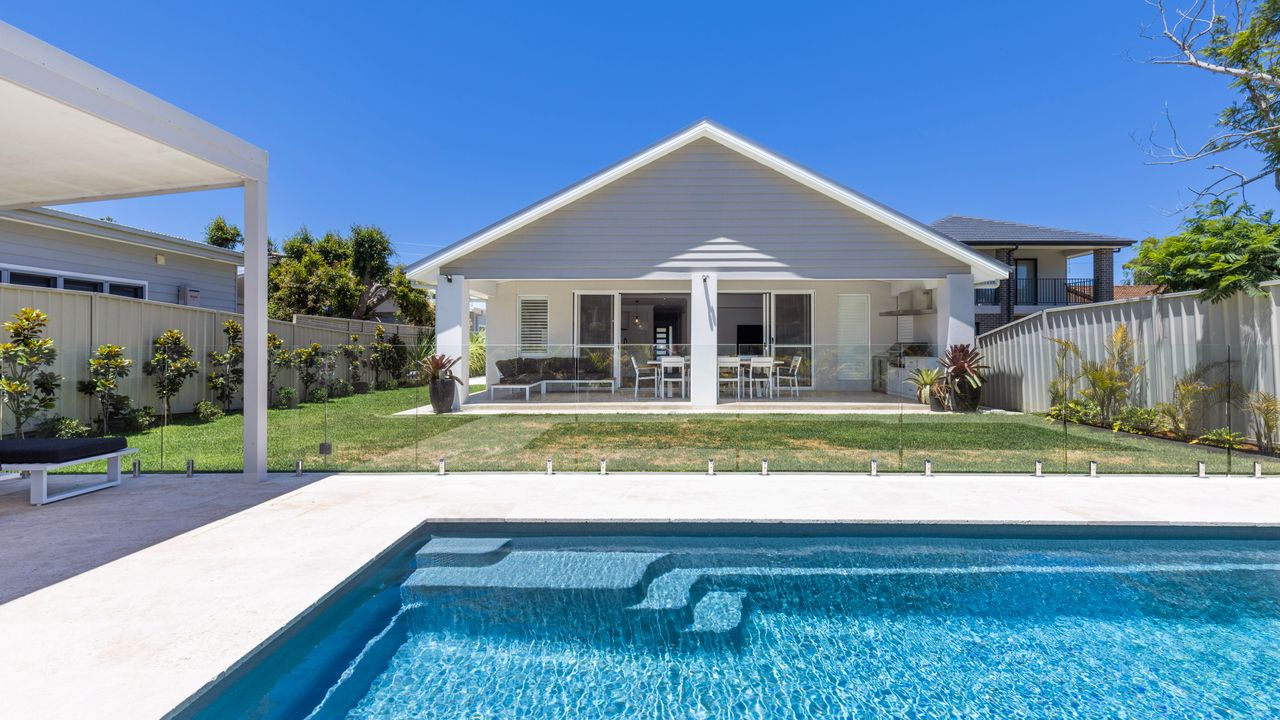 Pearl Jervis Bay – Luxury with Swimming Pool