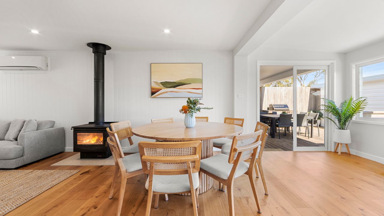 Salthaus – Pet Friendly with Fireplace