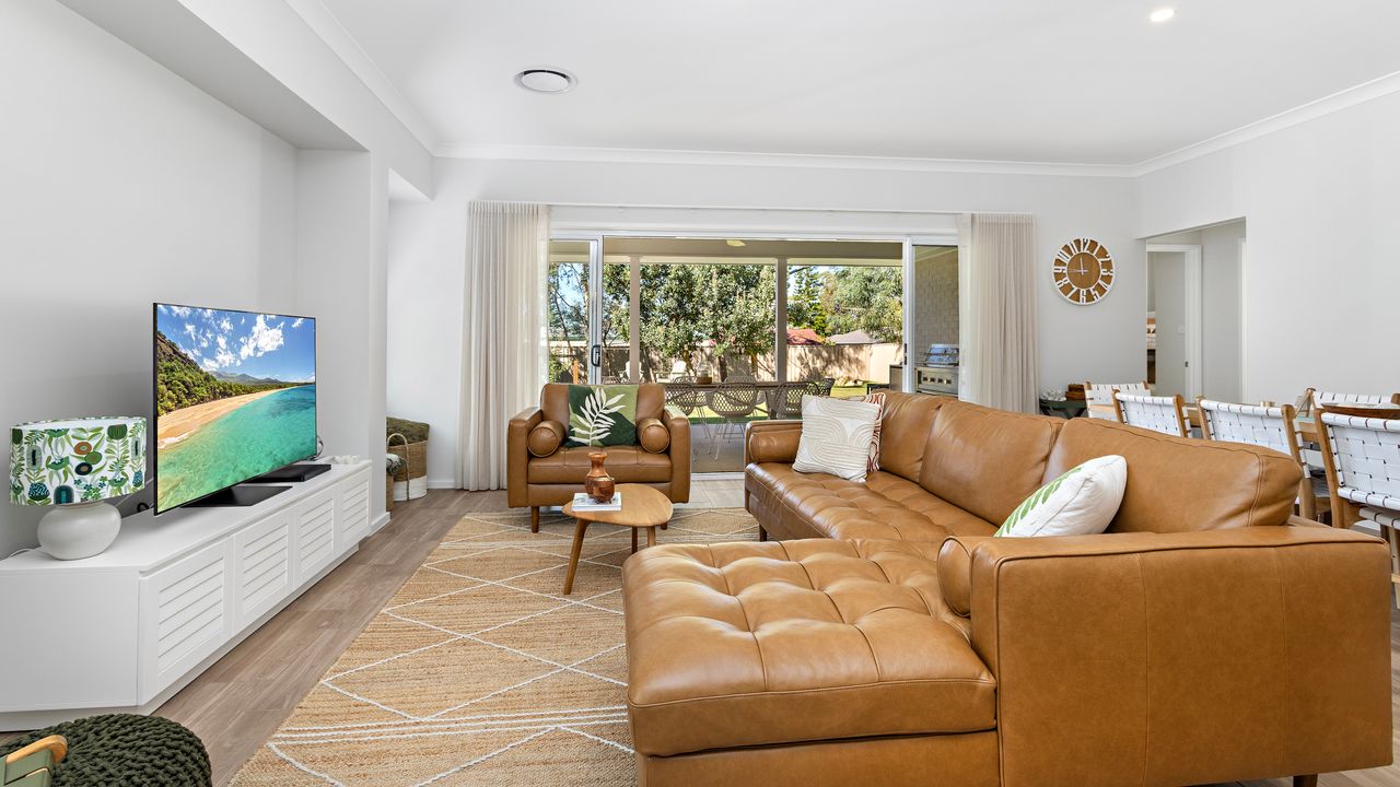 Poppy’s – Fire Pit – 4 Mins Walk to Beach