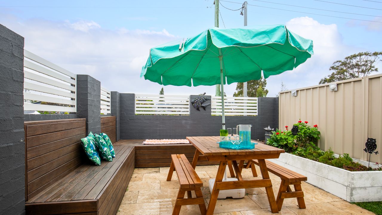 Villa Zelma – Pet Friendly – 4 Min Walk to Beach