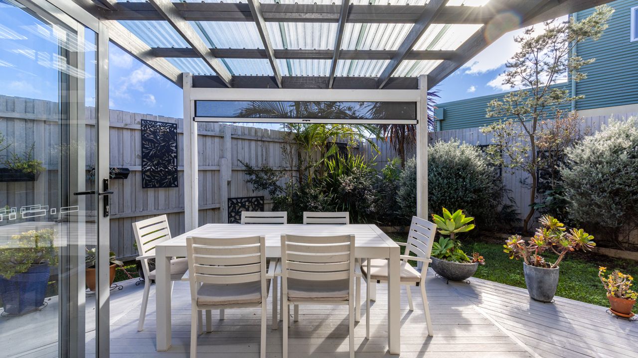 Thalassa – Pet Friendly – 2 Mins Walk to Beach