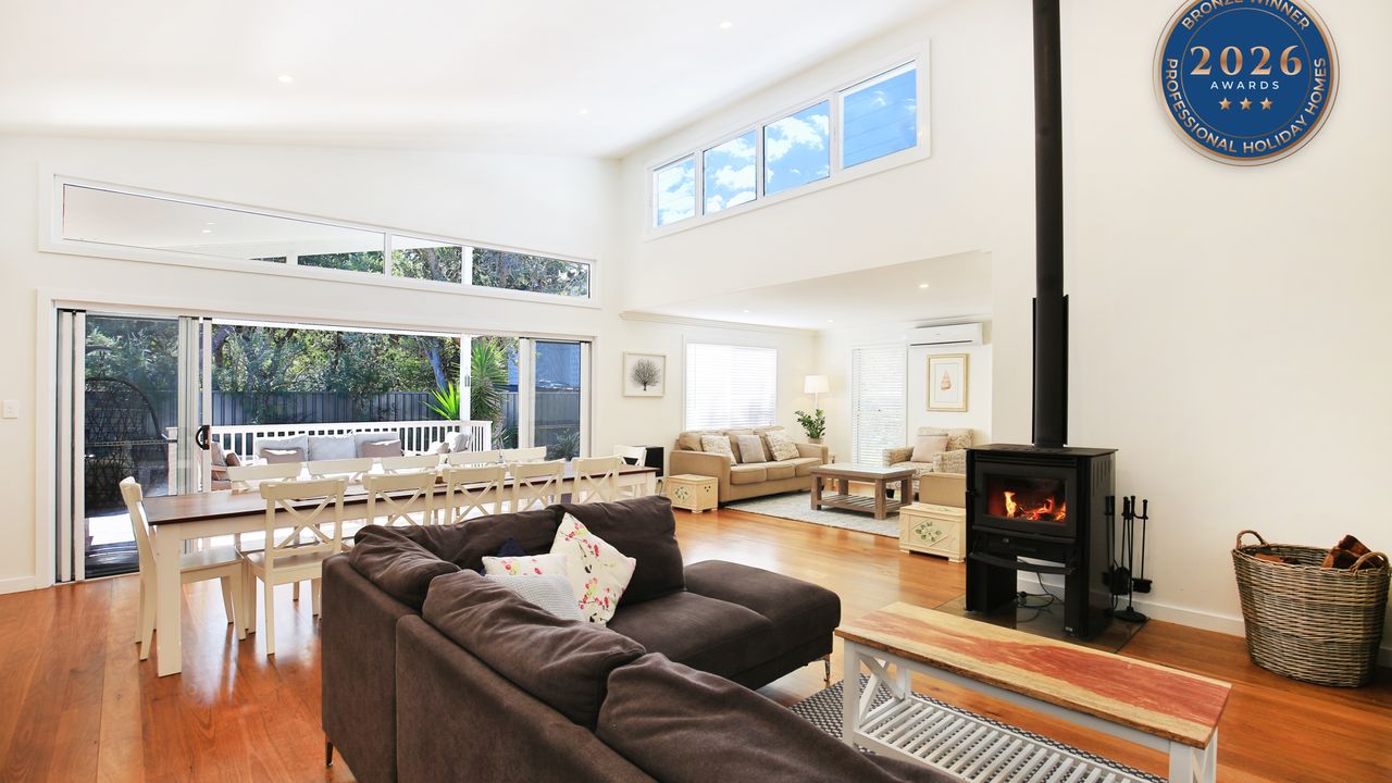 Calming Waters – Pet Friendly – Community Pool