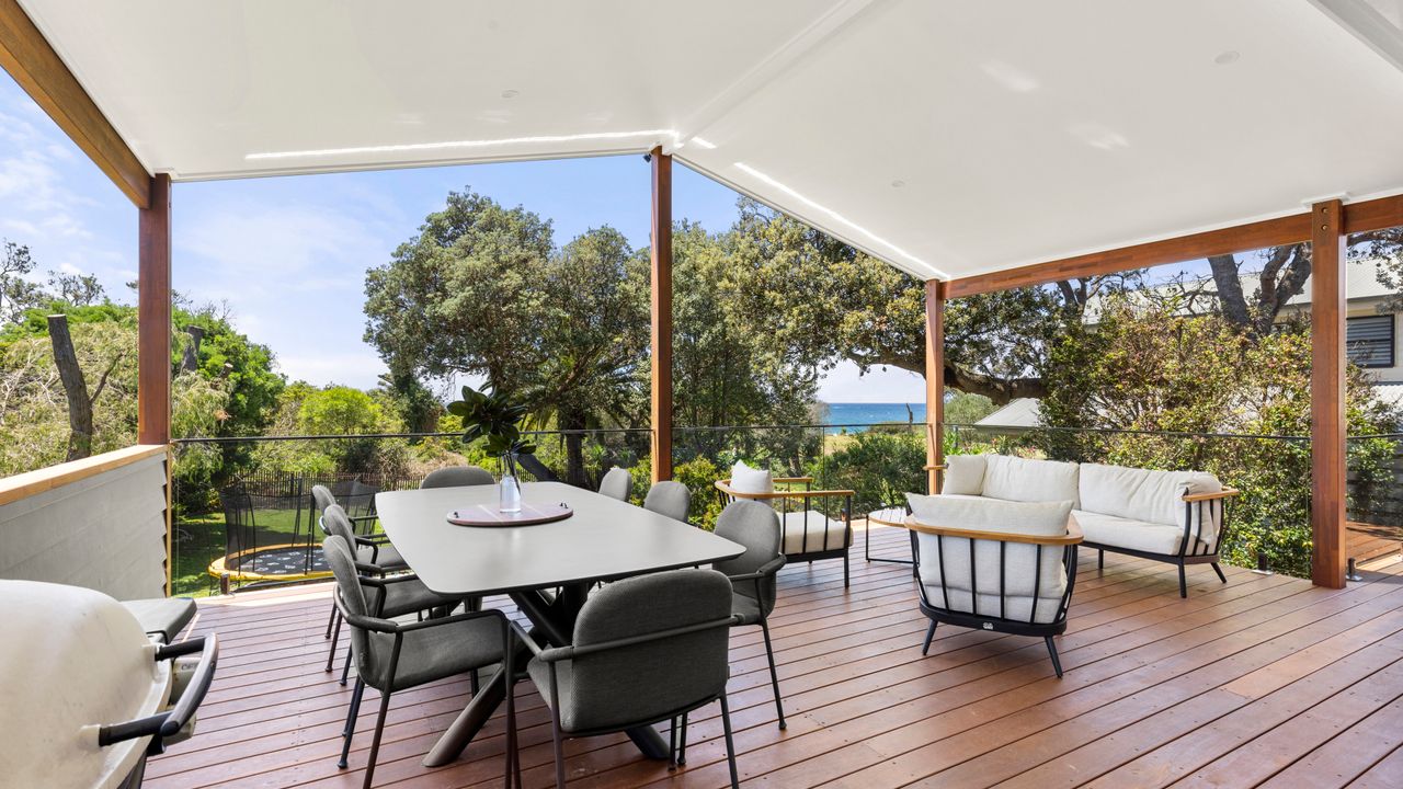 Surfspray – Pet Friendly – Absolute Beachfront