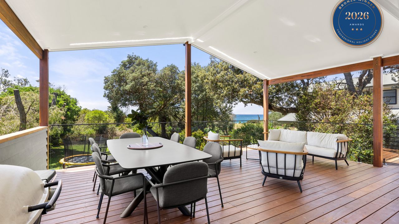 Surfspray – Pet Friendly – Absolute Beachfront