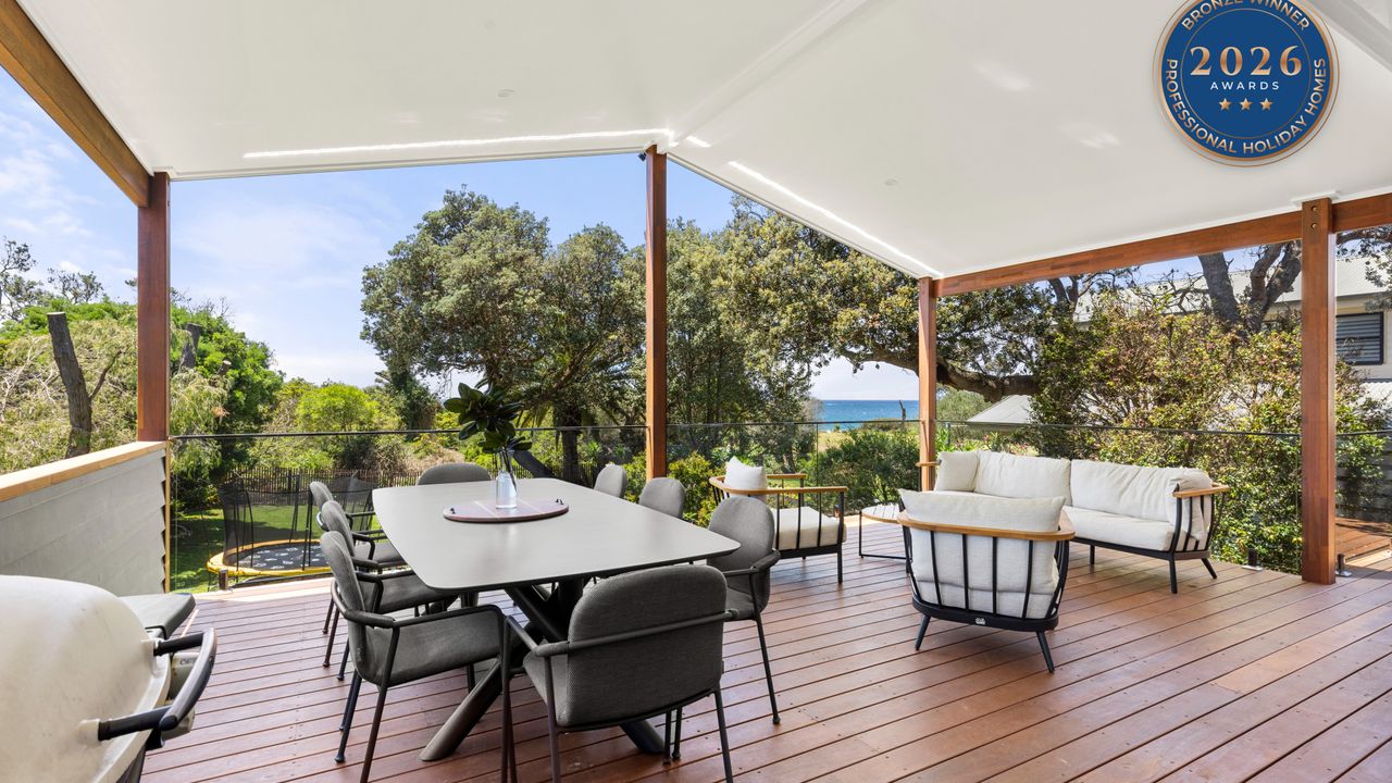Surfspray – Pet Friendly – Absolute Beachfront