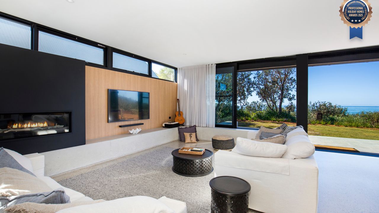 Banksia – Stunning New Absolute Beachfront
