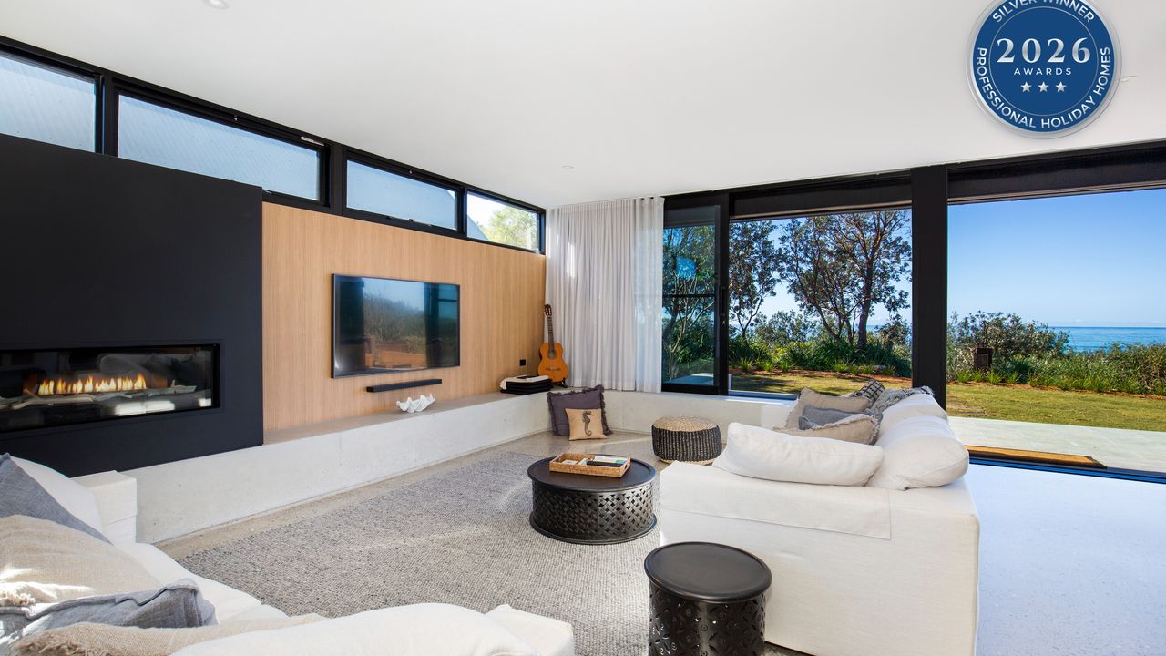 Banksia – Stunning New Absolute Beachfront