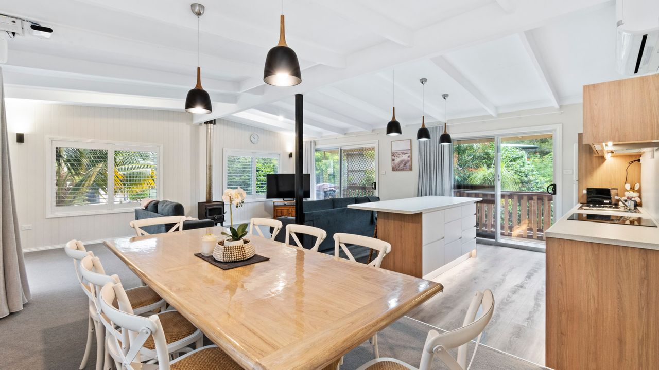 Boomerang at South Durras Whole