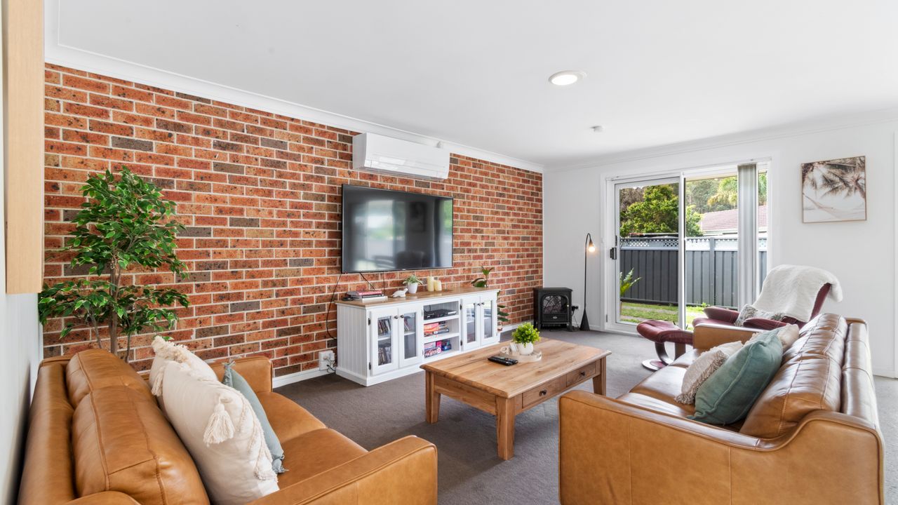 Light and Bright at Maloneys