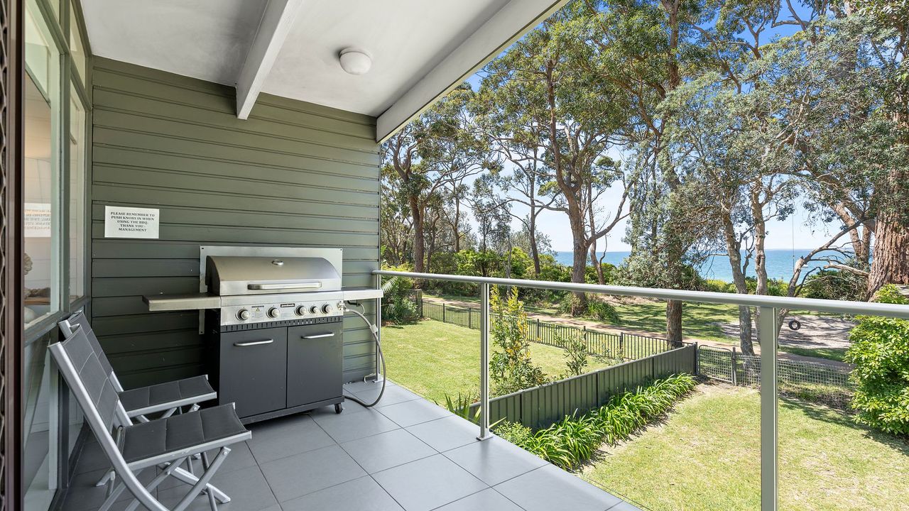 Sabia Beach House 2.0 – Beachfront – Sleeps 6