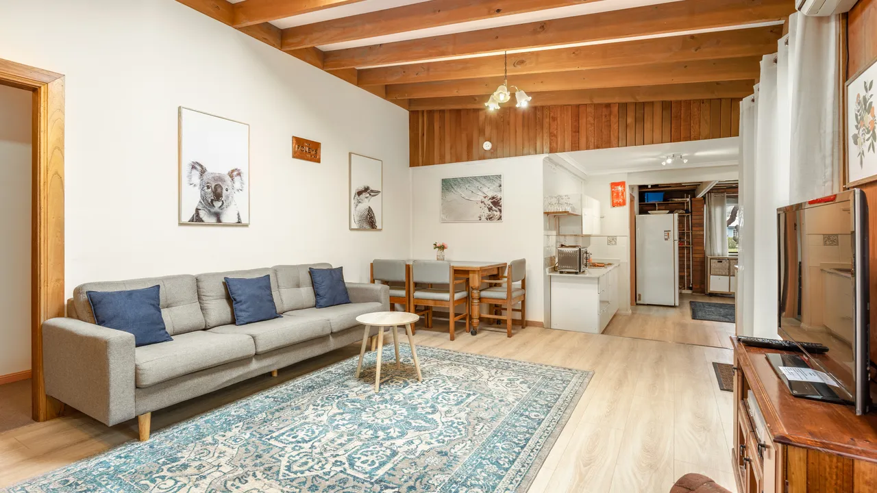 Husky Hangout – Close to everything – Pet Friendly