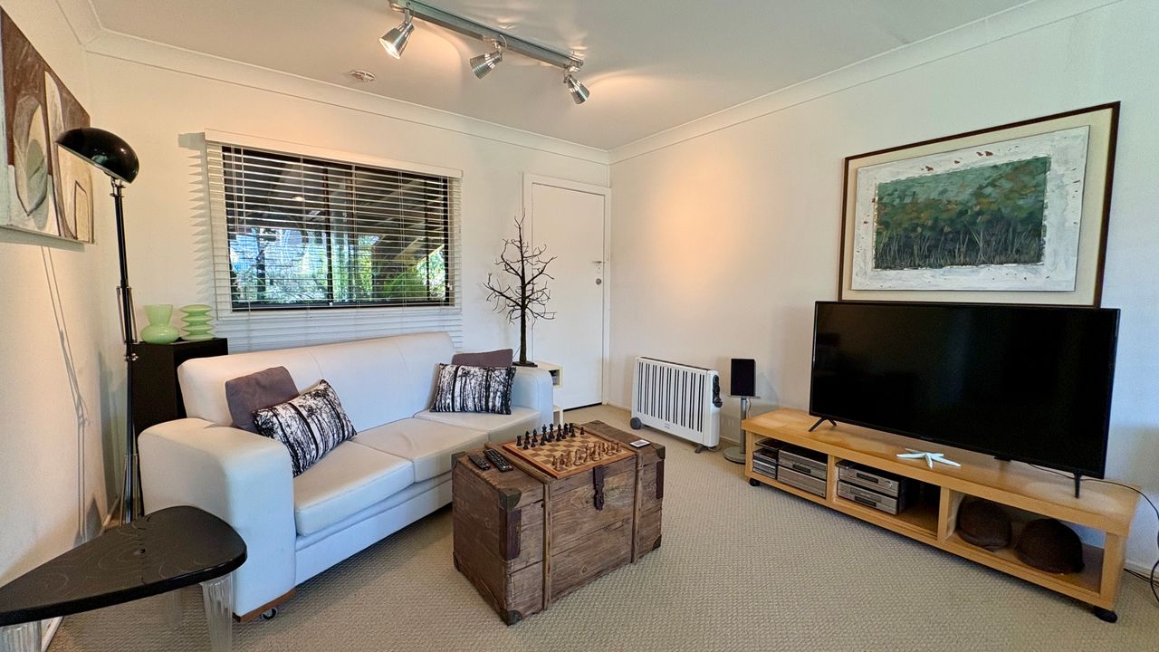 Shack No. 5  A Quirky, Retro Beach Escape in Jervis Bay!