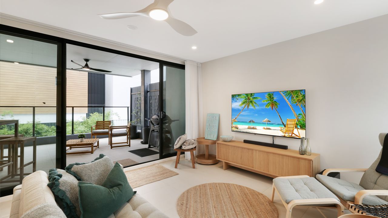 Husky Beach Pad – Couples Retreat