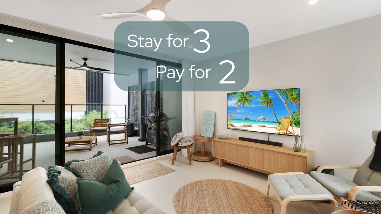 Husky Beach Pad – Couples Retreat