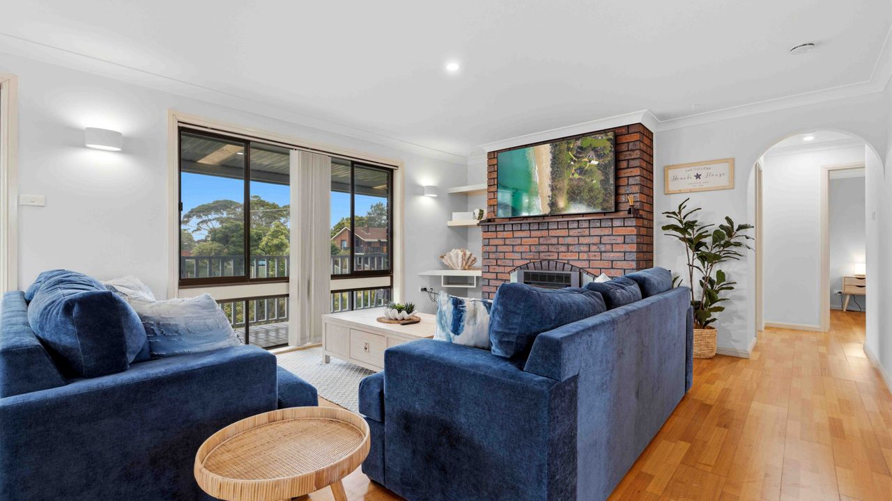Berry Beach House – Spacious Dual Living Retreat in Vincentia