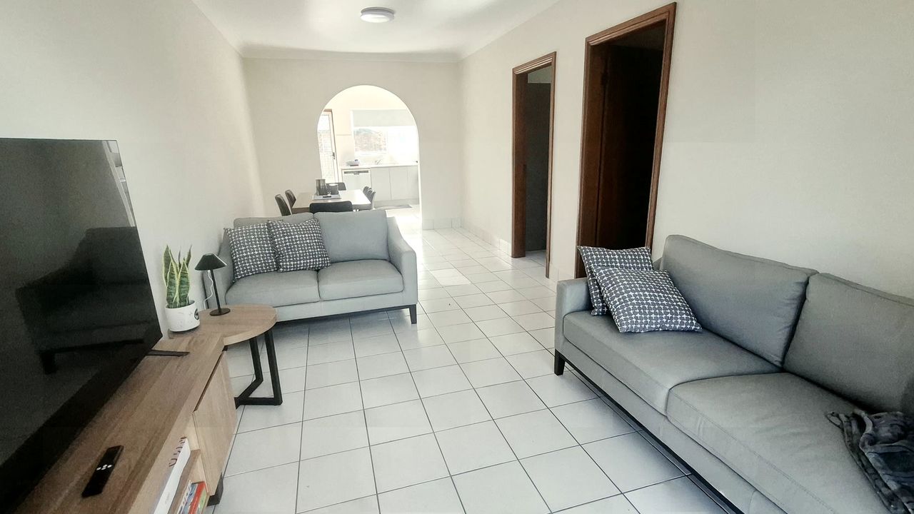 Barefoot on Collingwood  by Book Jervis Bay– Your Beachside Escape in Vincentia