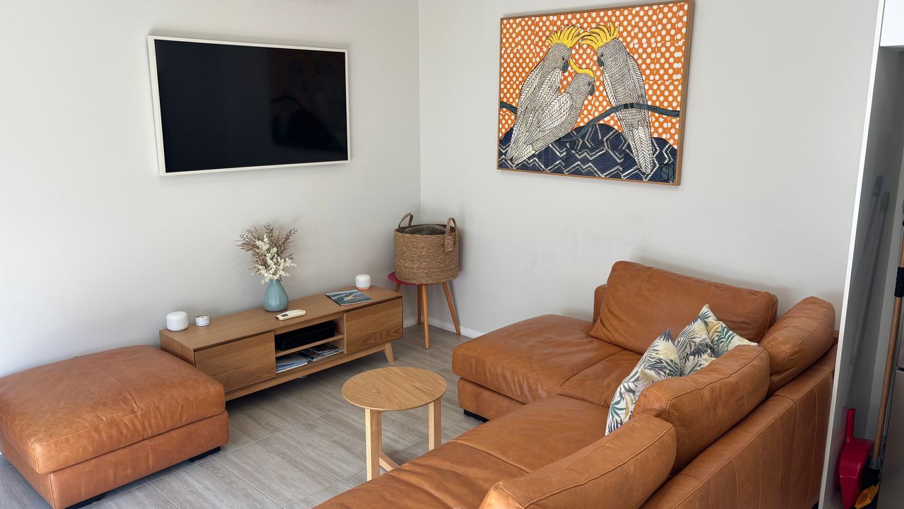 Blue Water Lane Apartment – Stylish Coastal Retreat for Two