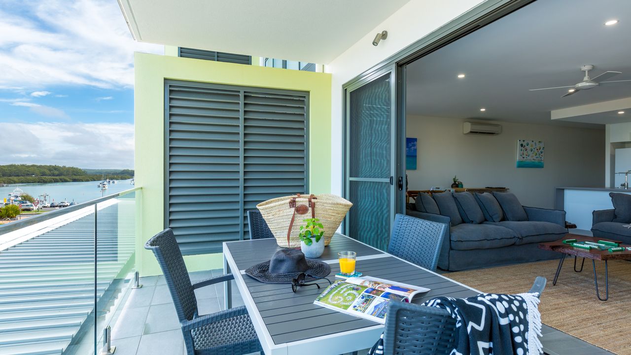 Ishtar Apartment 5- Water Views