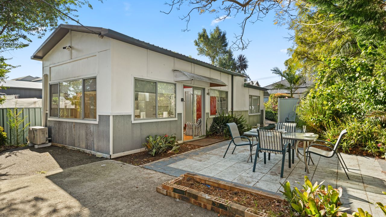 Haw43a – Kingston Gardens by Experience Jervis Bay