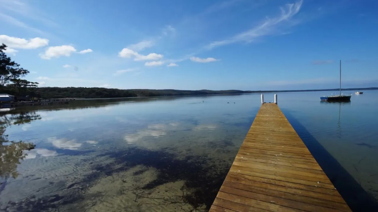 Nav135 – The Boathouse on Naval by Experience Jervis Bay