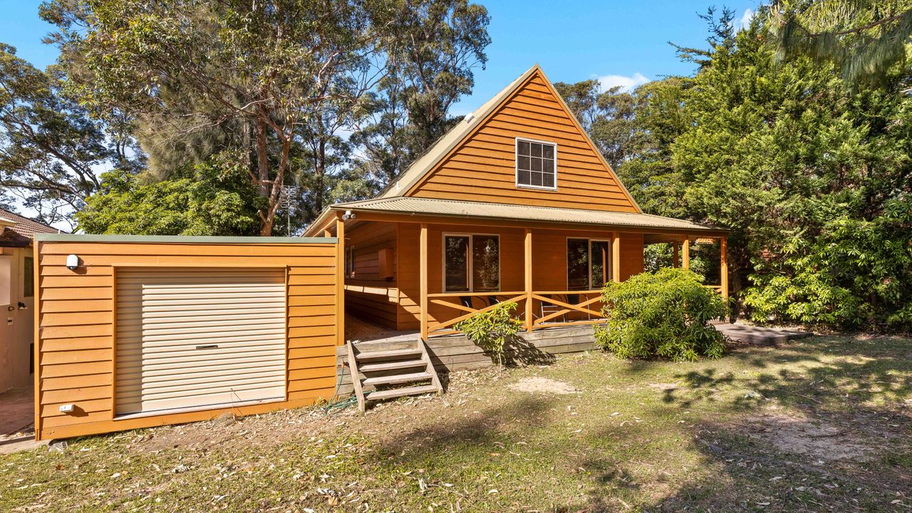 Gre140 – Halcyon on the Basin by Experience Jervis Bay