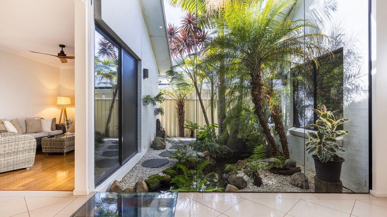 Ans138 – The Atrium by Experience Jervis Bay