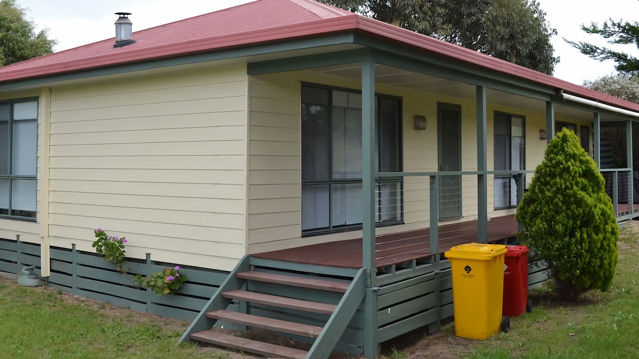 Dino s Beach Pad