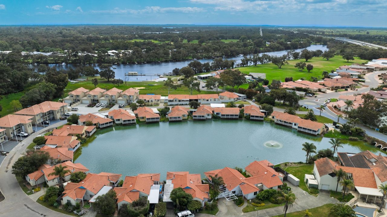 Fountain View Villa – South Yunderup