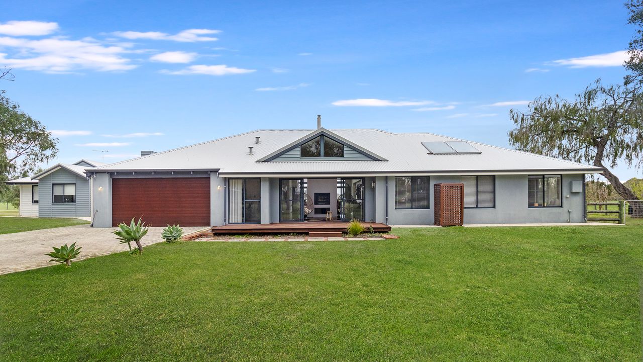 Farm View Retreat