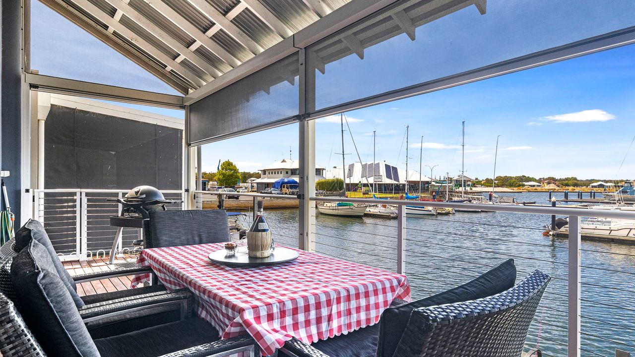 Marina View Port Geographe with WiFi