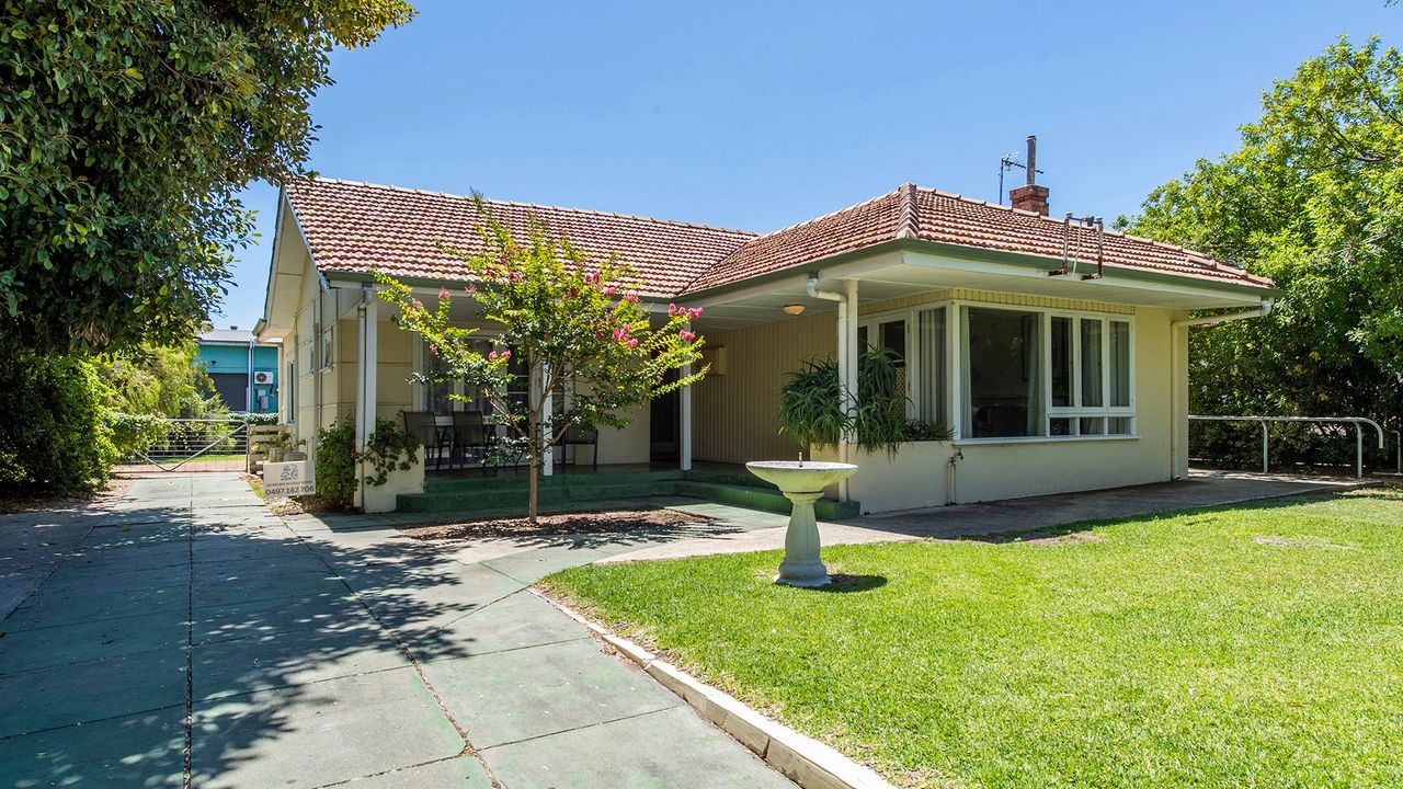 Busselton River Cottage with WiFi