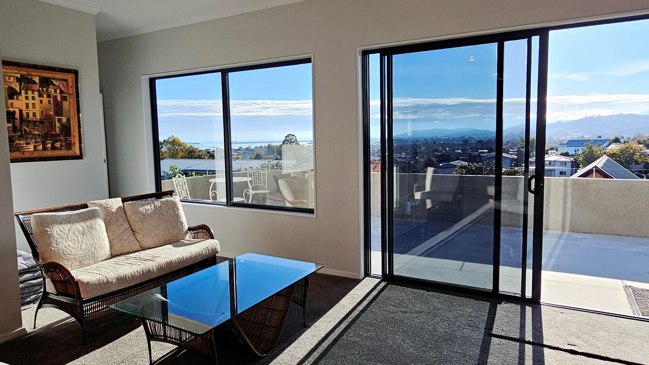 Family Fun on Queen St