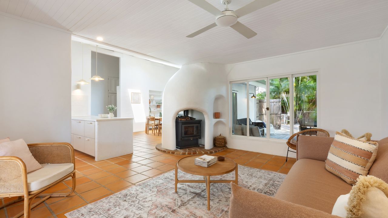 Apollo House and Studio