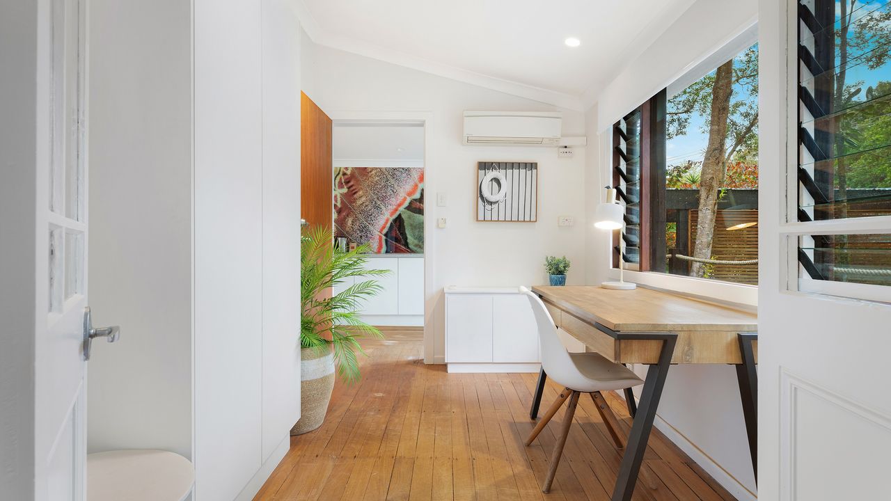 Belongil Beach House & Cottage