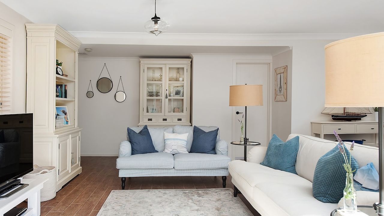 No 1 Mollymook Beach