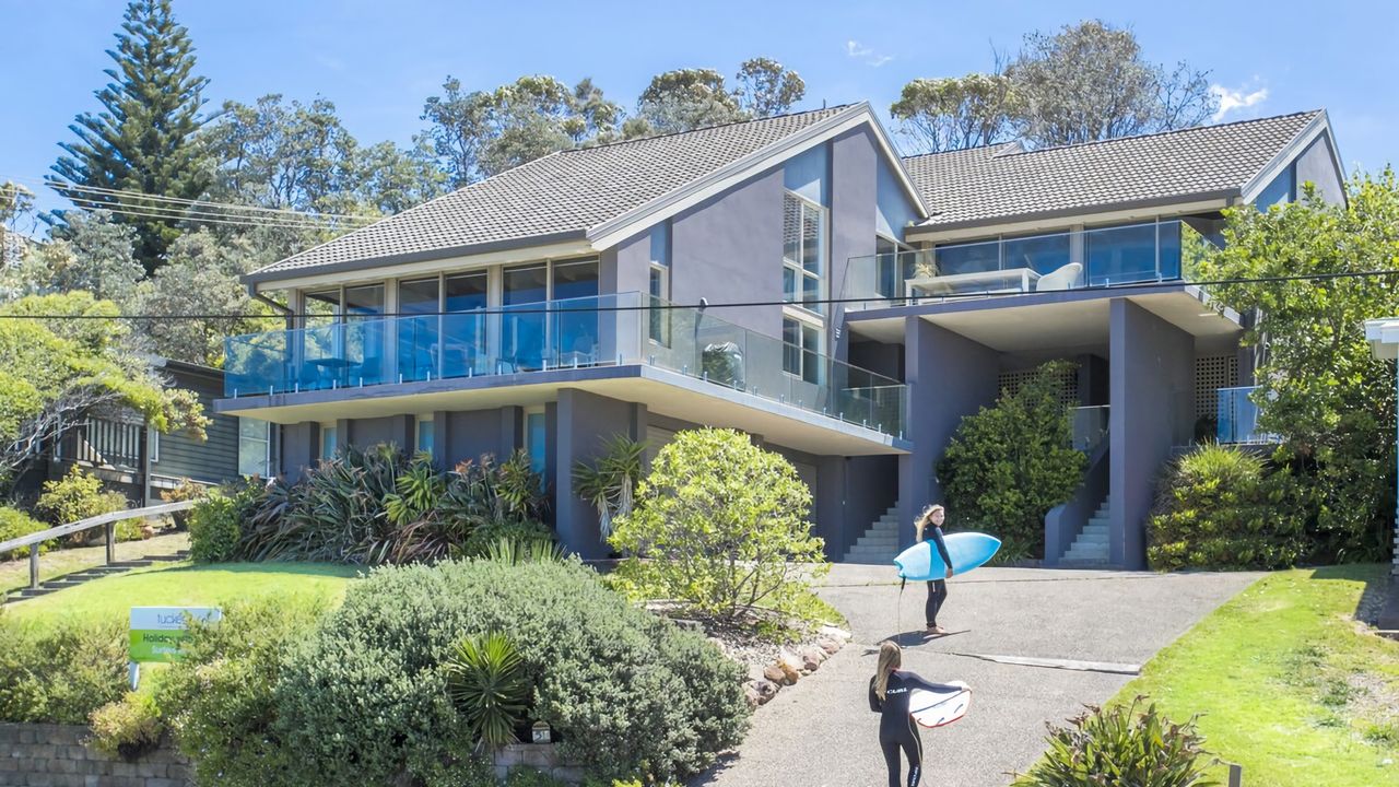 Grounds front 