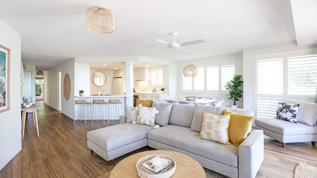 Luxury On The Bay – Karinya At Surfside