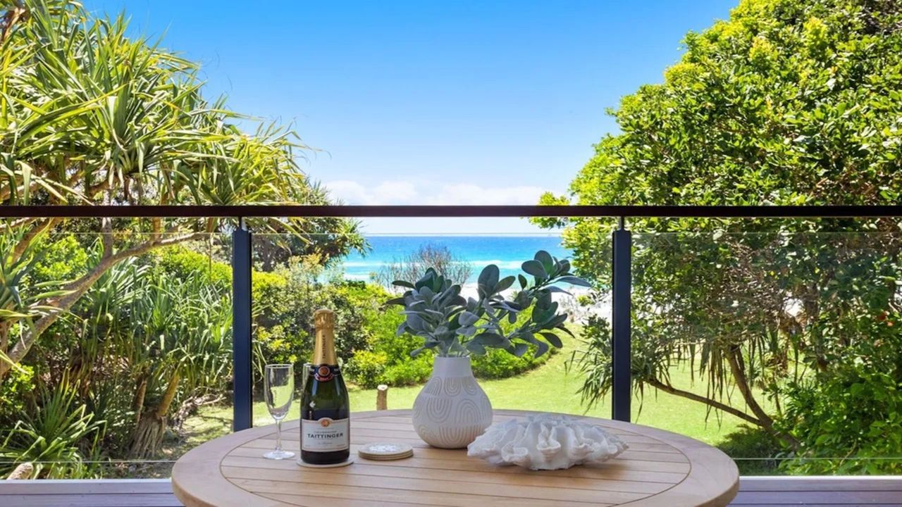 Luxury On The Bay – Wanda