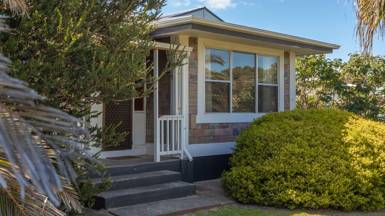 Seaside Escape – 4 Brittain St, Port Elliot