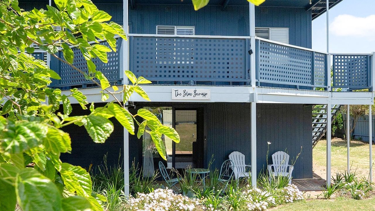 The Blue Bunyip – 3 Bunyip St , Goolwa South