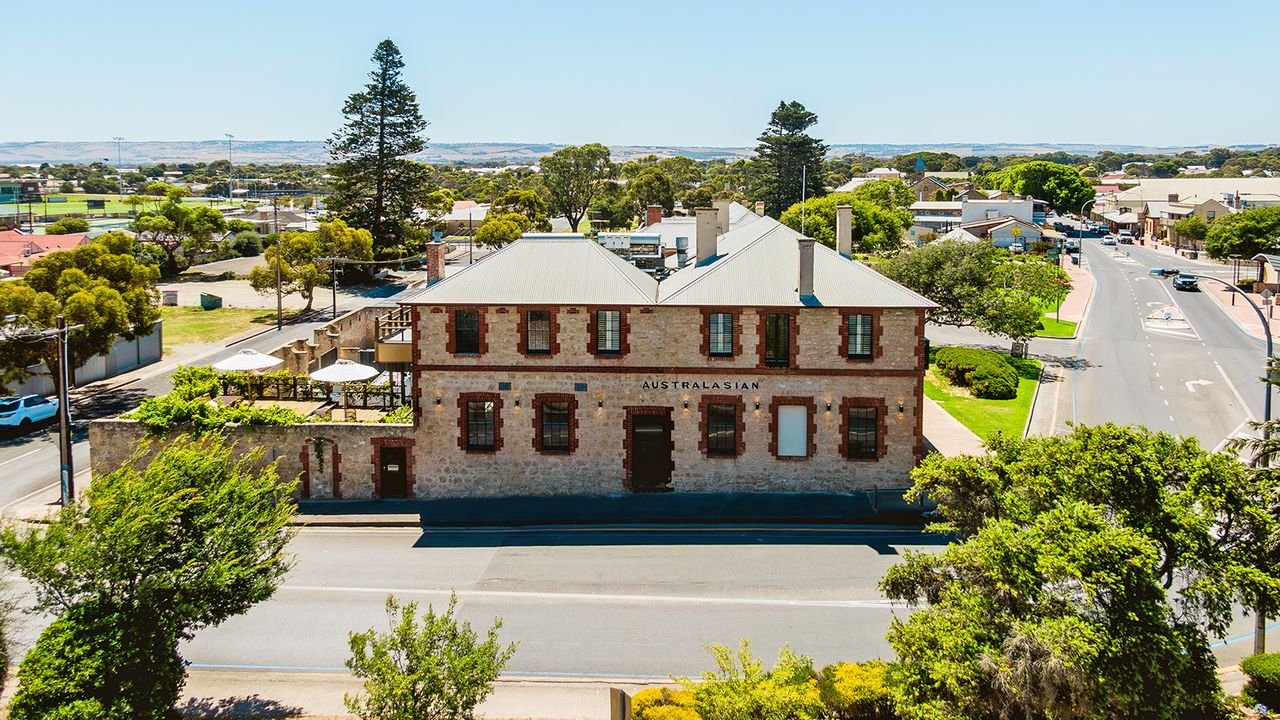 The Australasian, 1 Porter St, Goolwa