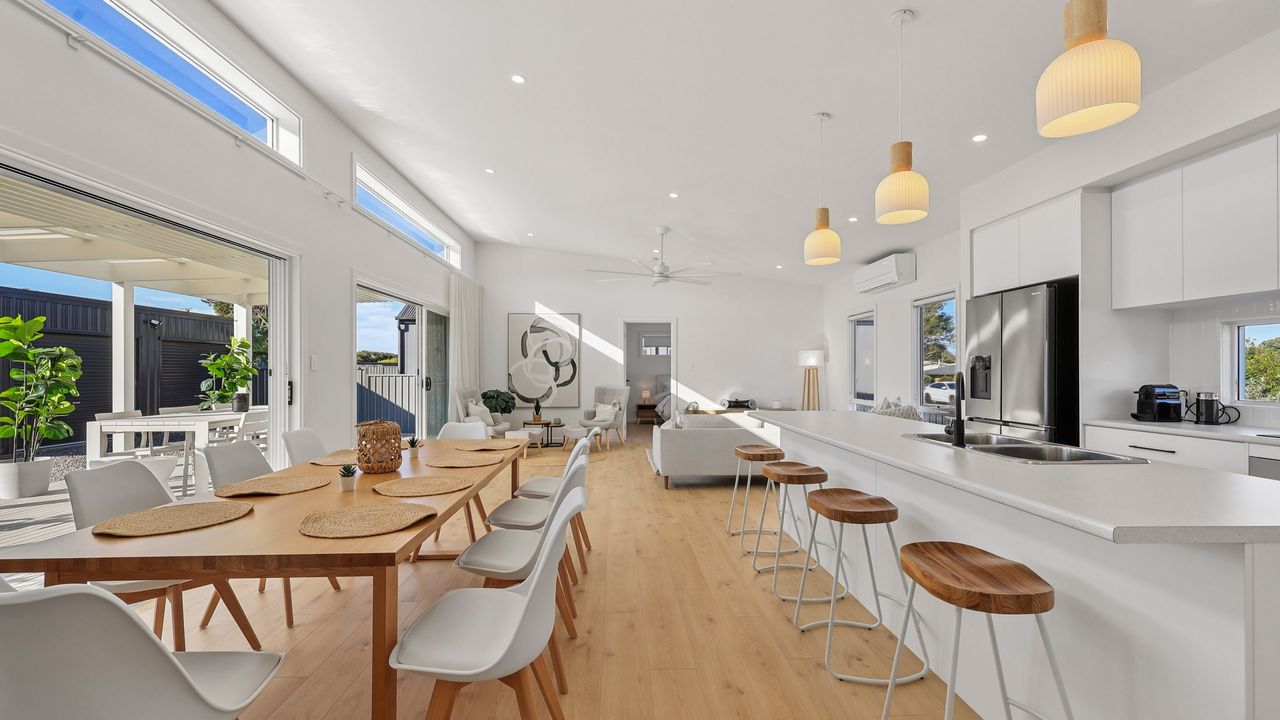 White Lotus -14 Haynes Rd, Middleton