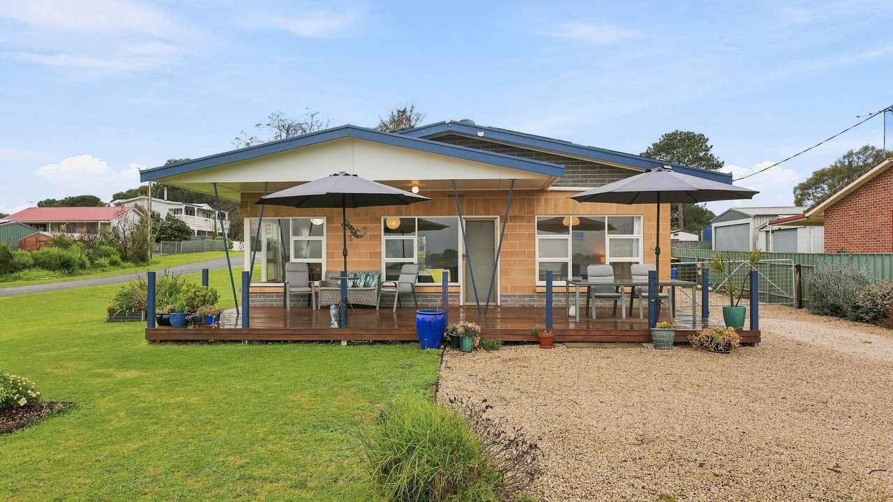 25 Captain Sturt Rd, Hindmarsh Island