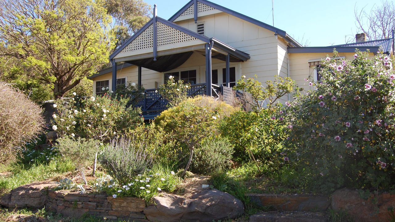 Quaint Cottage Nestled Amongst the Trees